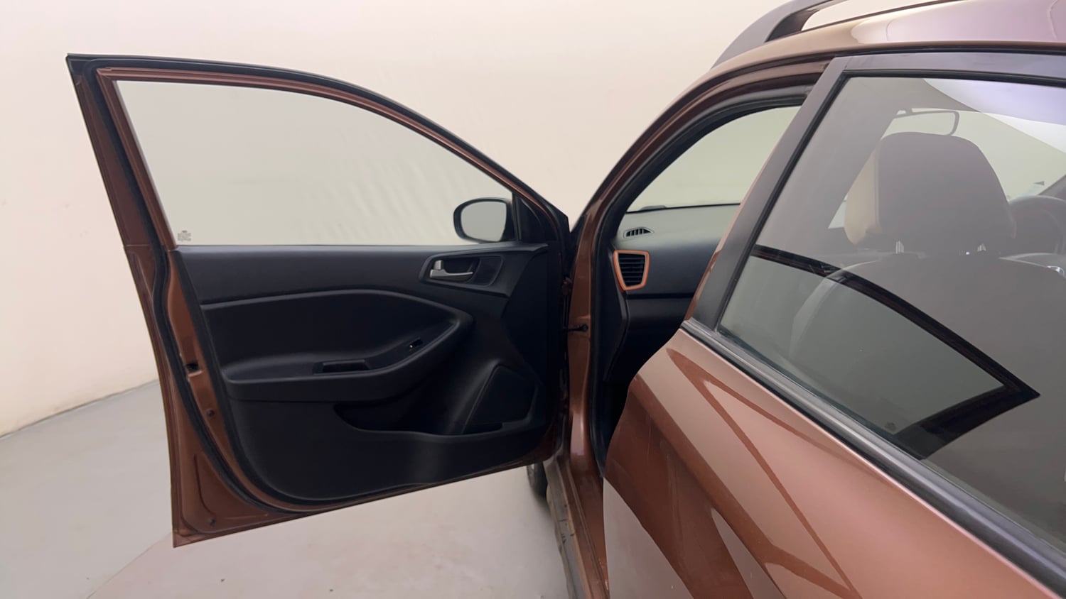 Used 2015 Hyundai i20 Active 1.2 SX Petrol Manual interior LEFT FRONT DOOR OPEN VIEW
