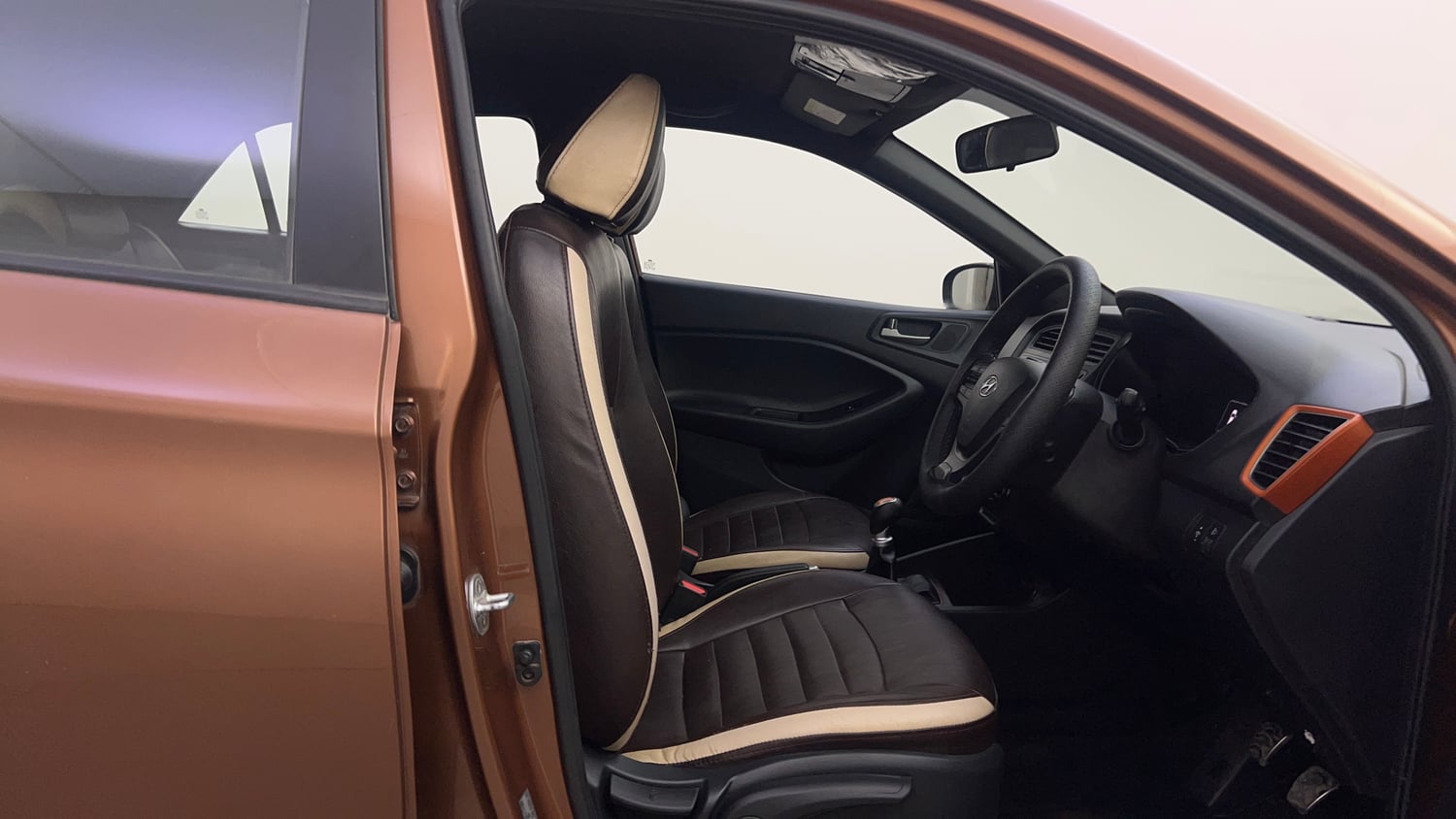 Used 2015 Hyundai i20 Active 1.2 SX Petrol Manual interior RIGHT SIDE FRONT DOOR CABIN VIEW
