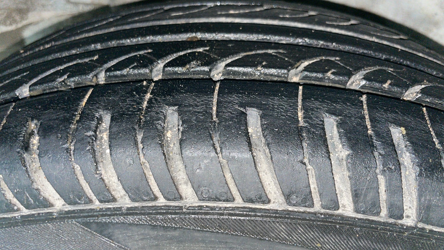 Used 2017 Honda Amaze 1.2 S i-VTEC Petrol Manual tyres RIGHT REAR TYRE TREAD VIEW