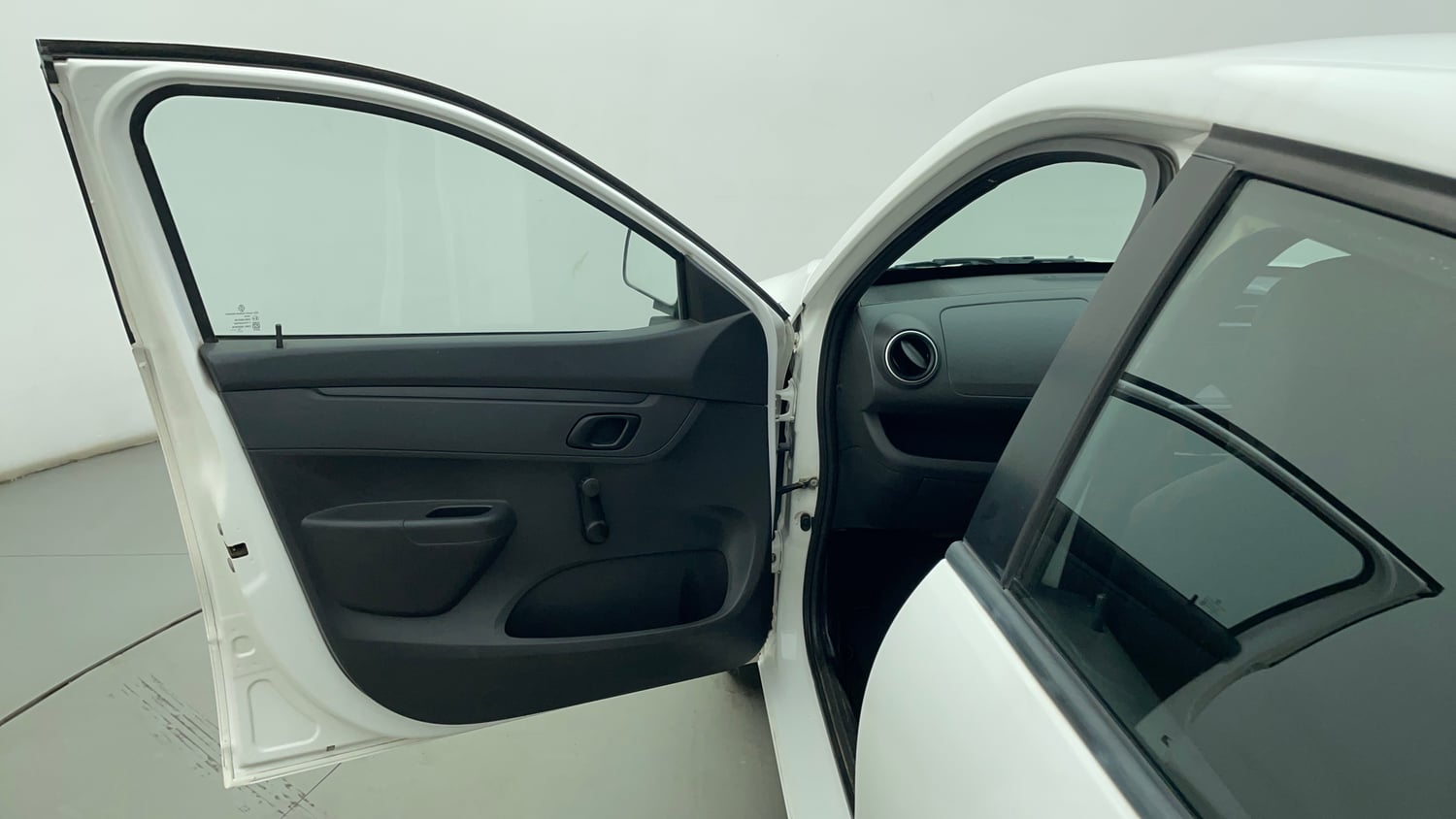 Used 2015 Renault Kwid RXT Petrol Manual interior LEFT FRONT DOOR OPEN VIEW