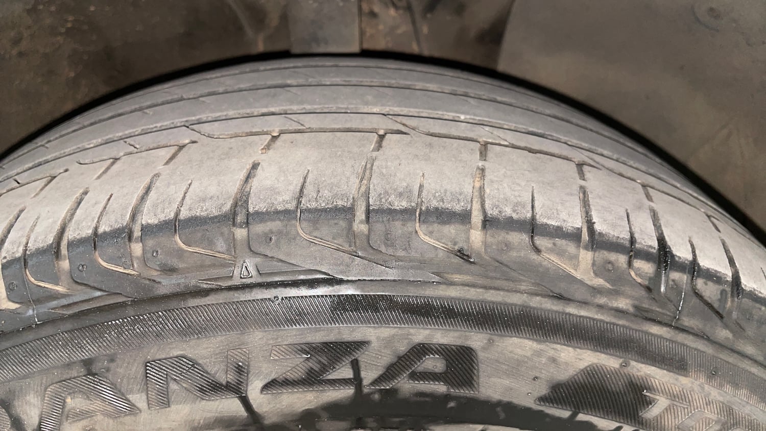 Used 2021 Hyundai Venue SX 1.0 Turbo Petrol Manual tyres RIGHT FRONT TYRE TREAD VIEW