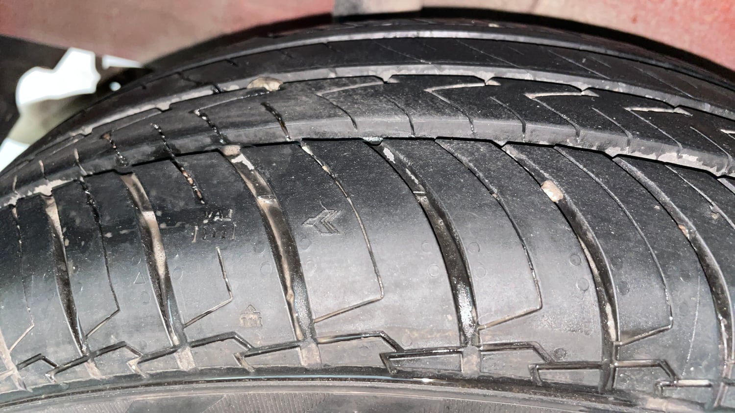 Used 2017 Maruti Suzuki Ignis Zeta 1.2 AMT Petrol Automatic tyres RIGHT REAR TYRE TREAD VIEW