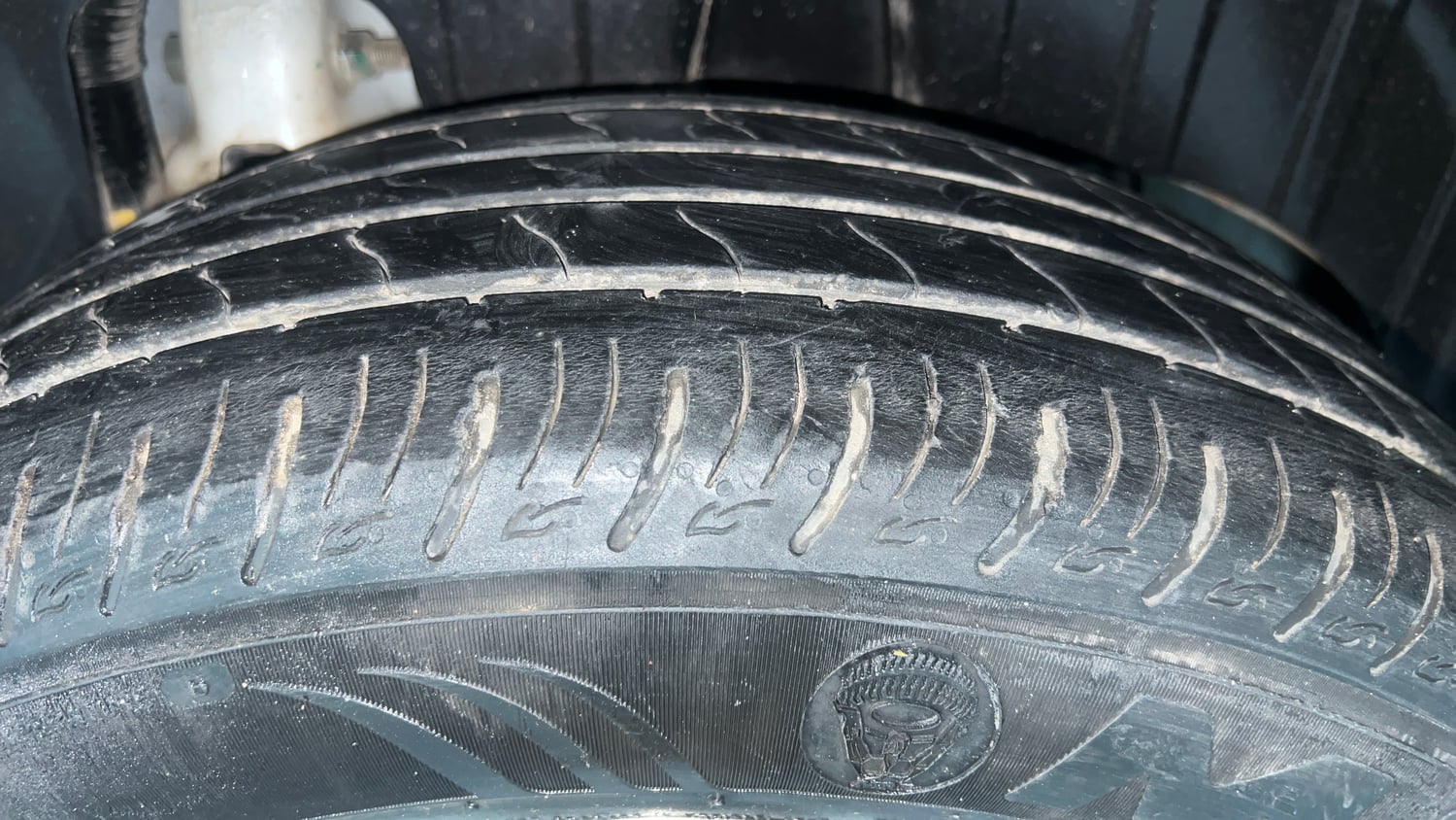 Used 2024 Mahindra XUV 3XO AX5 1.5 Diesel Diesel Manual tyres LEFT REAR TYRE TREAD VIEW