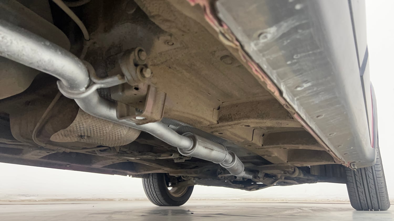 Used 2018 Mahindra KUV100 NXT K8 6 STR Petrol Manual extra REAR RIGHT UNDERBODY VIEW