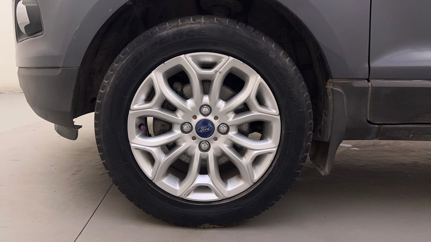 Used 2015 Ford EcoSport Titanium 1.5 Ti-VCT AT Petrol Automatic tyres LEFT FRONT TYRE RIM VIEW