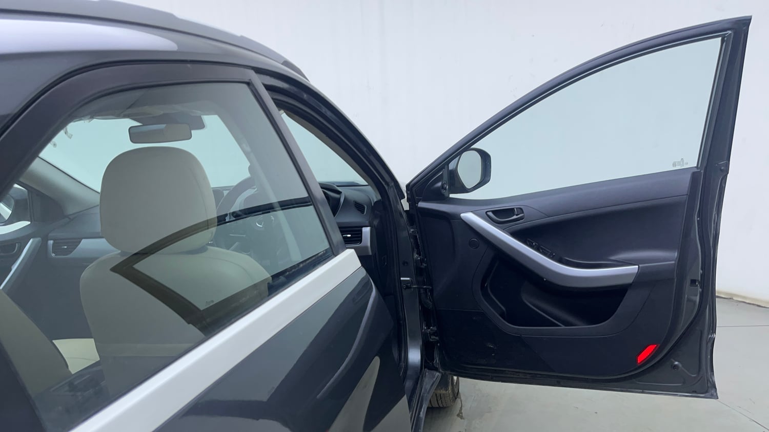 Used 2022 Tata Nexon XM Plus (S) Petrol Manual interior RIGHT FRONT DOOR OPEN VIEW