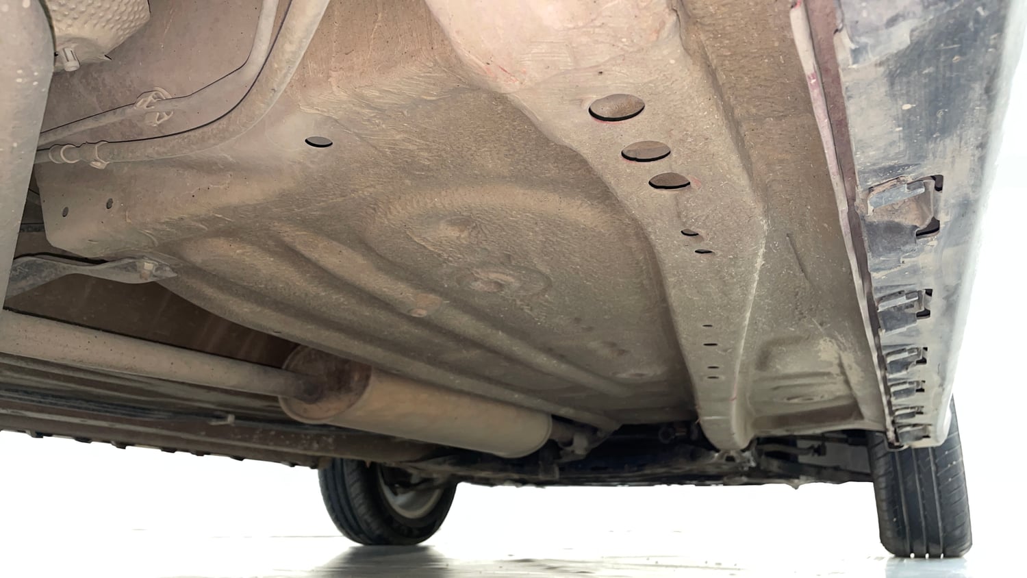 Used 2017 Maruti Suzuki Ignis Zeta 1.2 AMT Petrol Automatic extra REAR RIGHT UNDERBODY VIEW