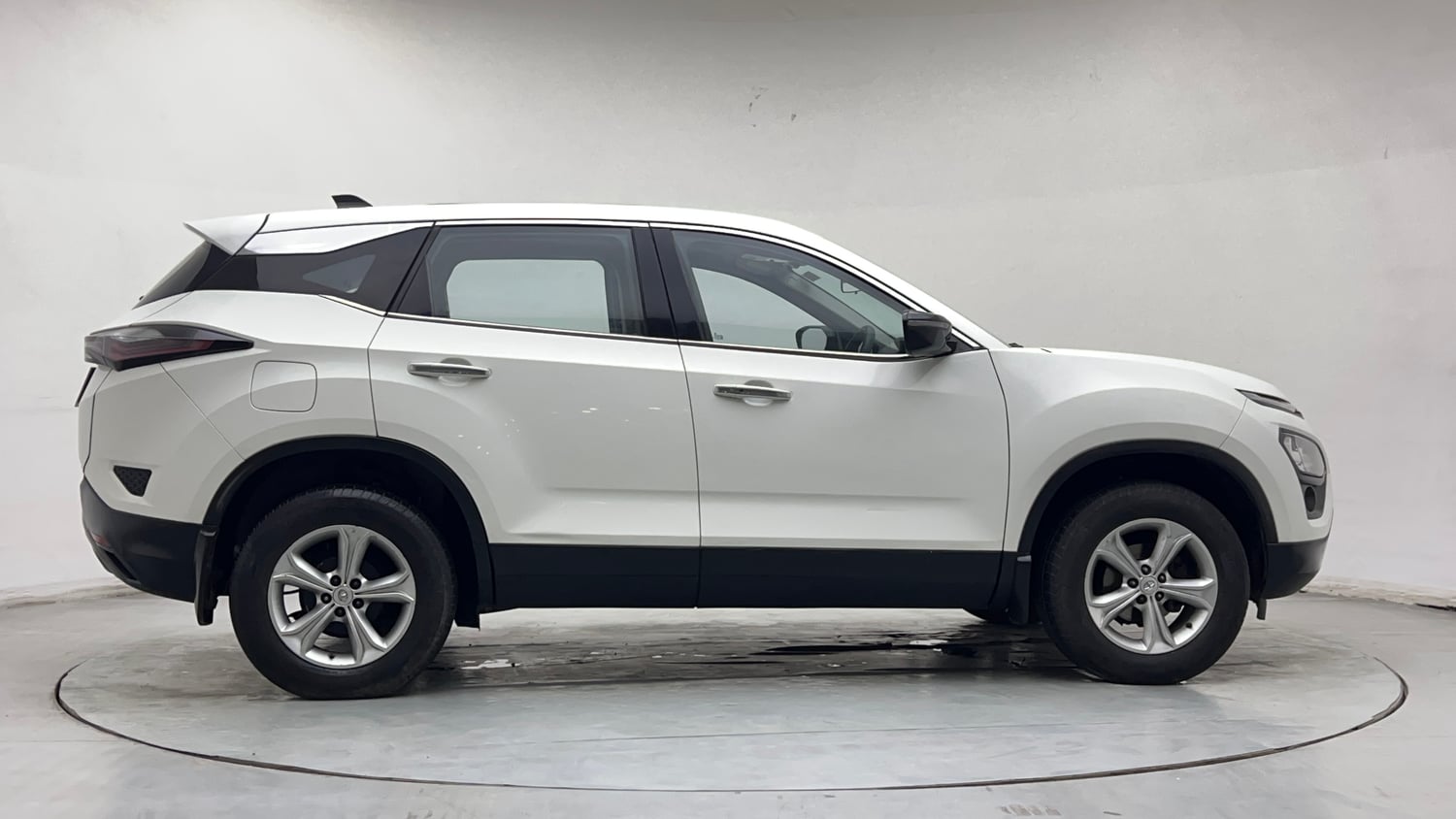 Used 2023 Tata Harrier XT Plus Diesel Manual exterior RIGHT SIDE VIEW