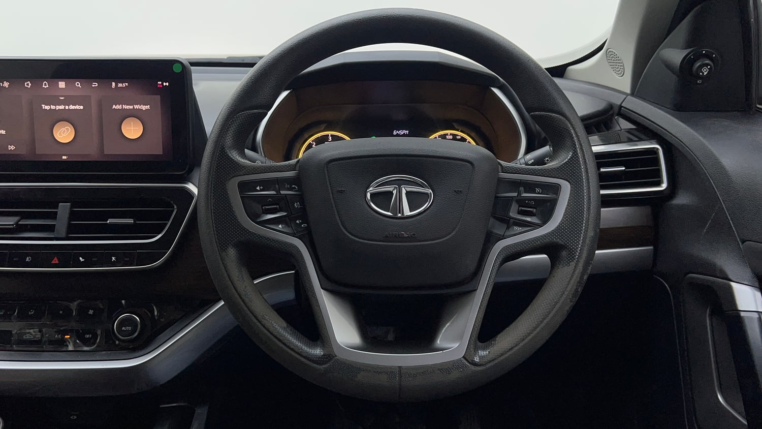 Used 2023 Tata Harrier XT Plus Diesel Manual interior STEERING VIEW