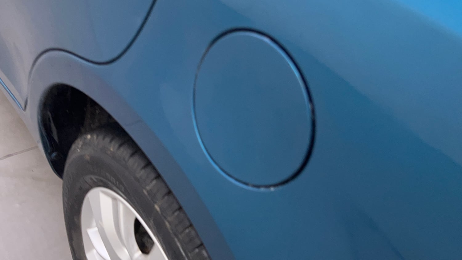 Used 2012 Maruti Suzuki Swift Dzire ZXI Petrol Manual dents MINOR SCRATCH