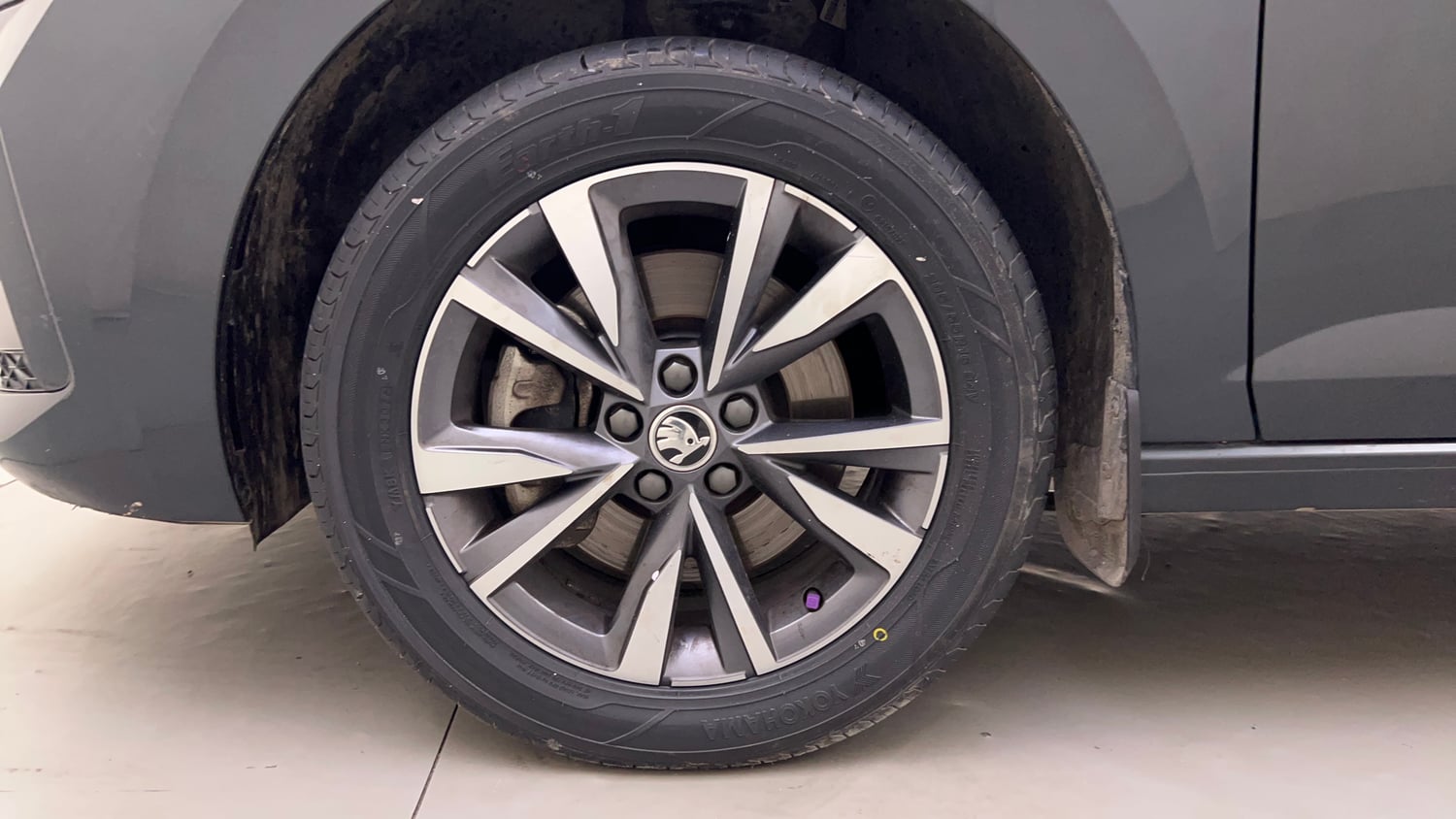 Used 2023 Skoda Slavia Style 1.5L TSI DSG Petrol Automatic tyres LEFT FRONT TYRE RIM VIEW