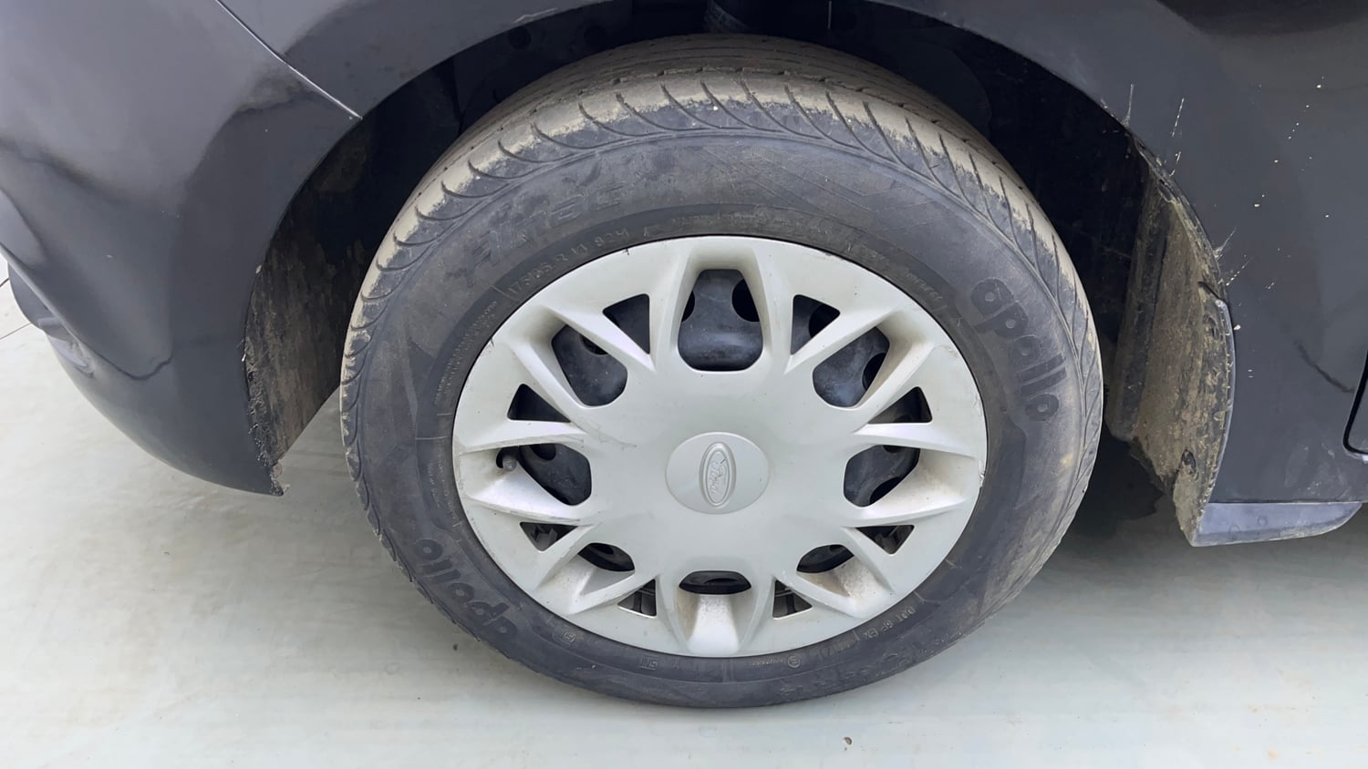 Used 2018 Ford Figo Aspire Trend 1.2 Ti-VCT Petrol Manual tyres LEFT FRONT TYRE RIM VIEW