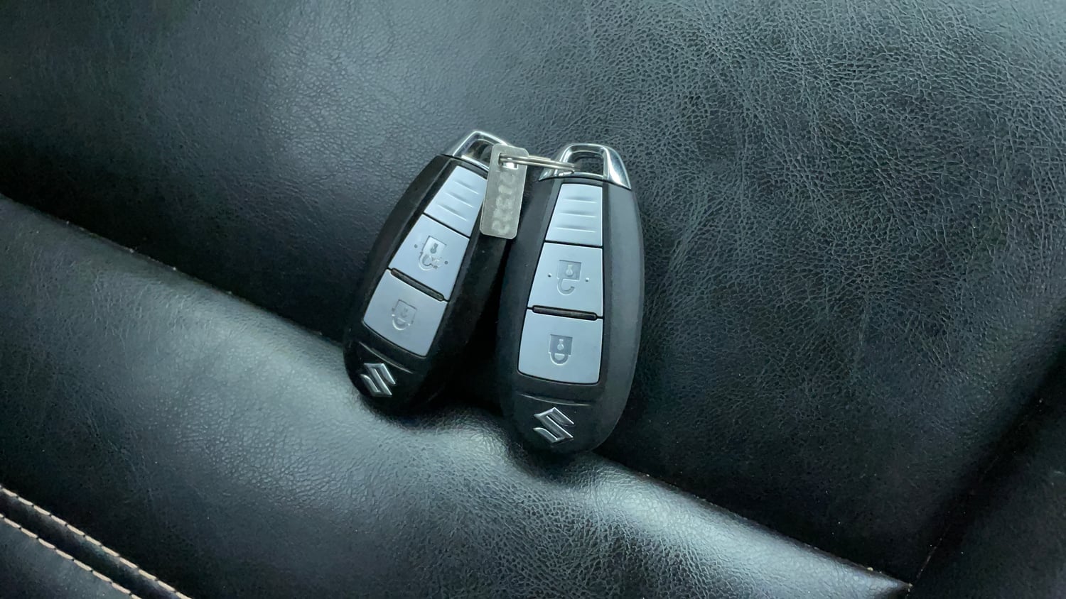 Used 2017 Maruti Suzuki Ignis Zeta 1.2 AMT Petrol Automatic extra CAR KEY VIEW