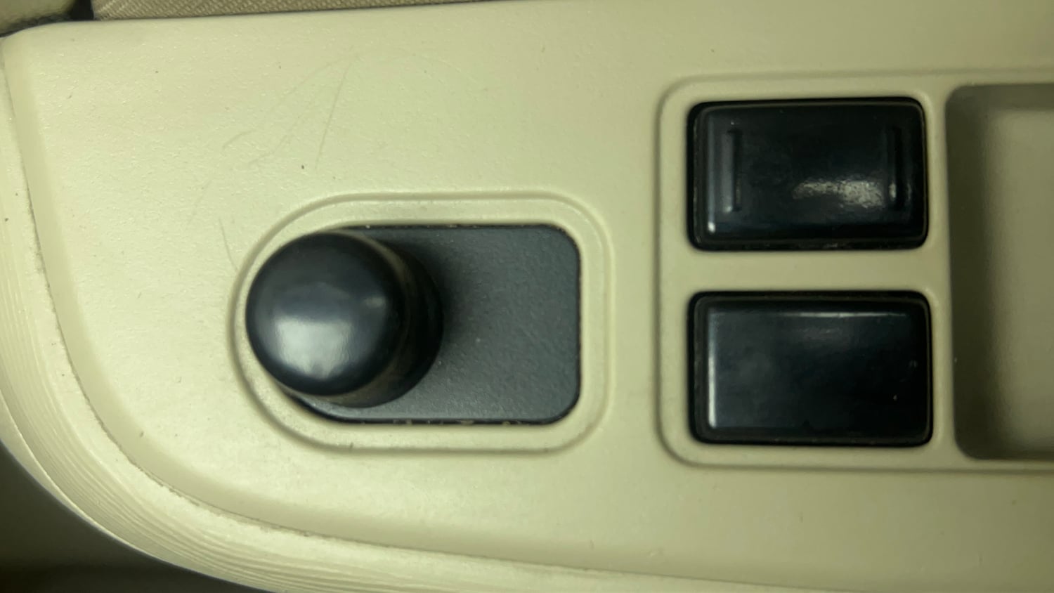 Used 2017 Maruti Suzuki Dzire VXi Petrol Manual top_features Adjustable ORVM
