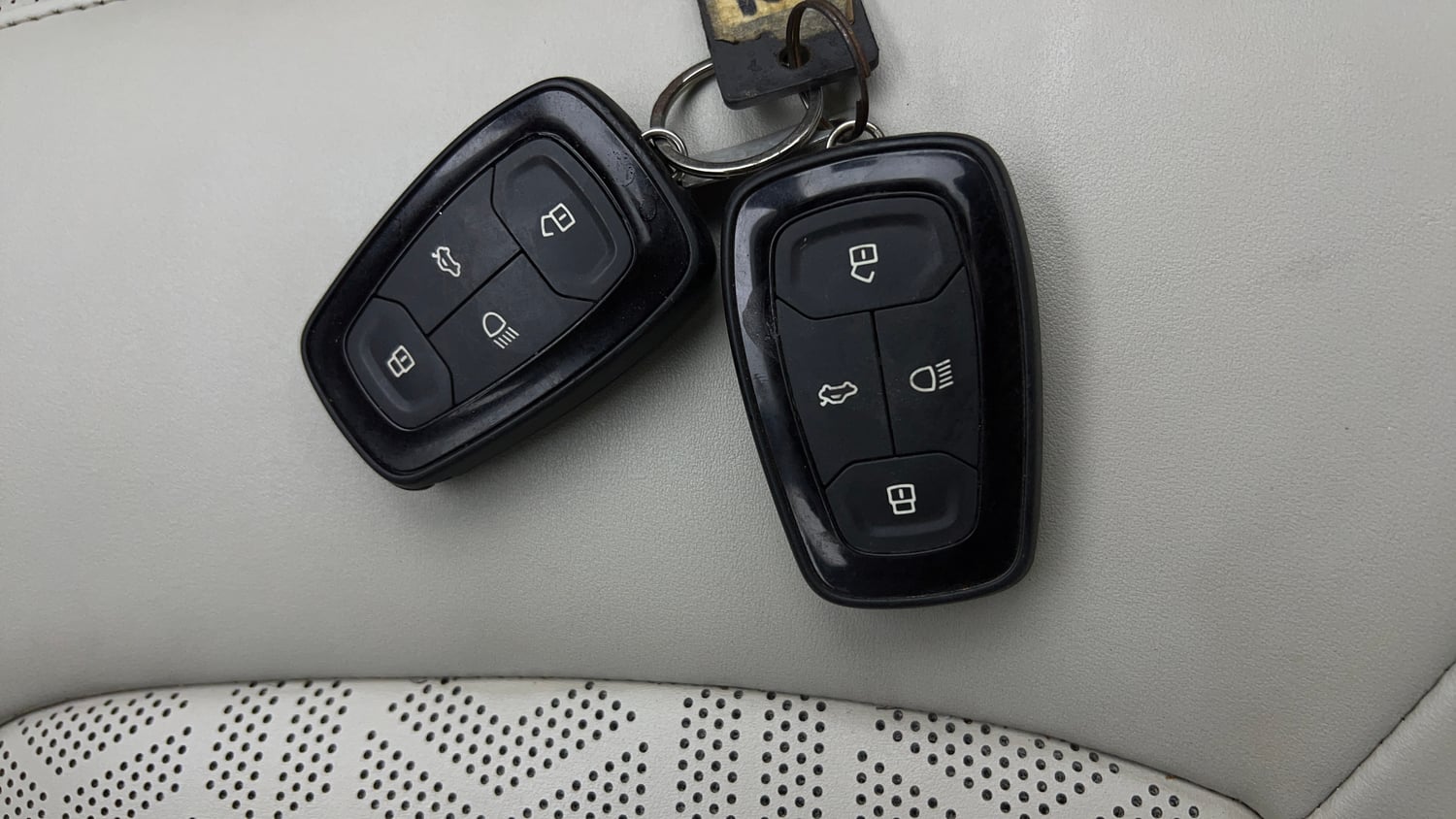 Used 2023 Tata Nexon XZA Plus (L) Petrol Automatic extra CAR KEY VIEW