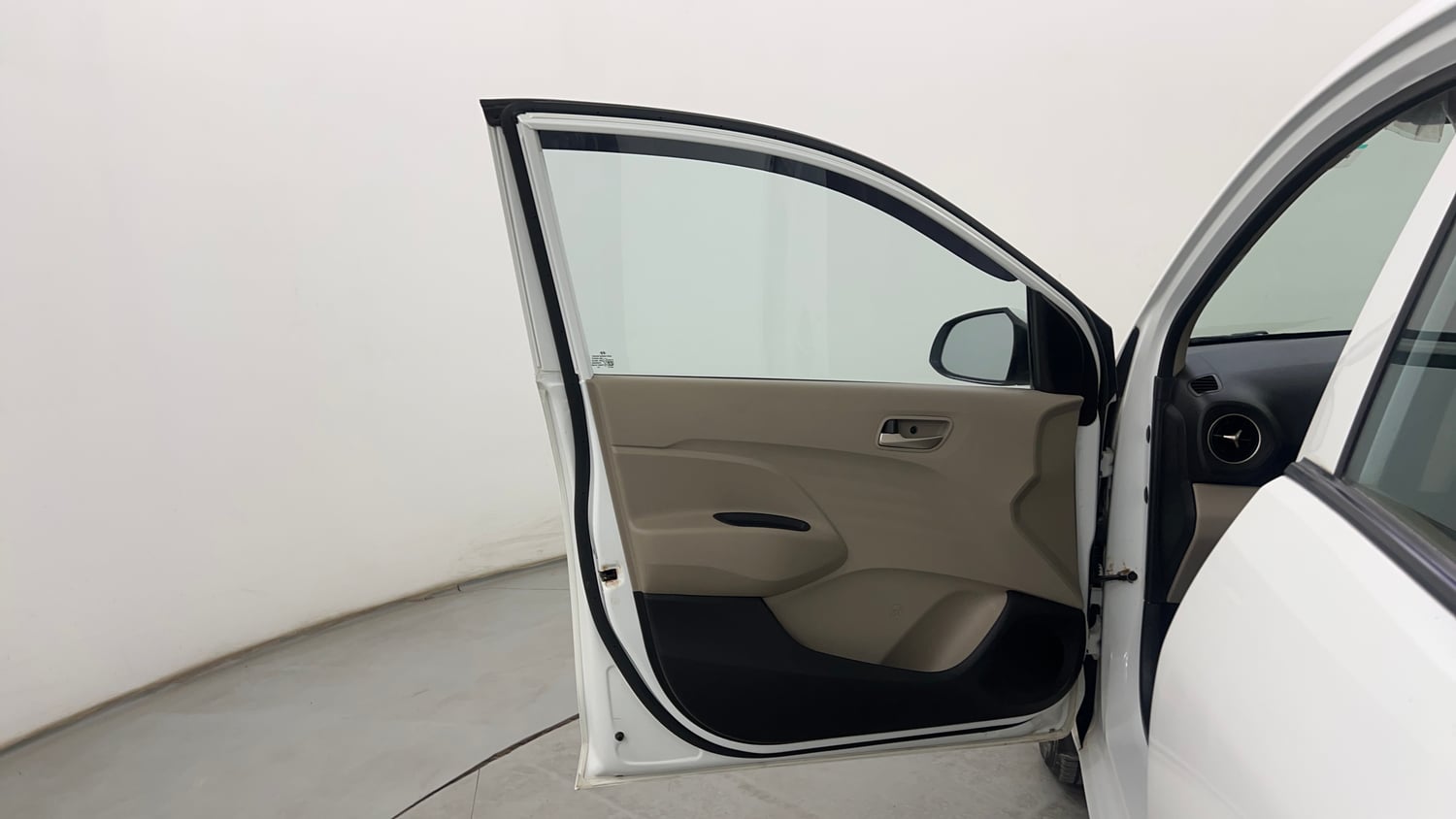 Used 2021 Hyundai Santro Asta Petrol Manual interior LEFT FRONT DOOR OPEN VIEW