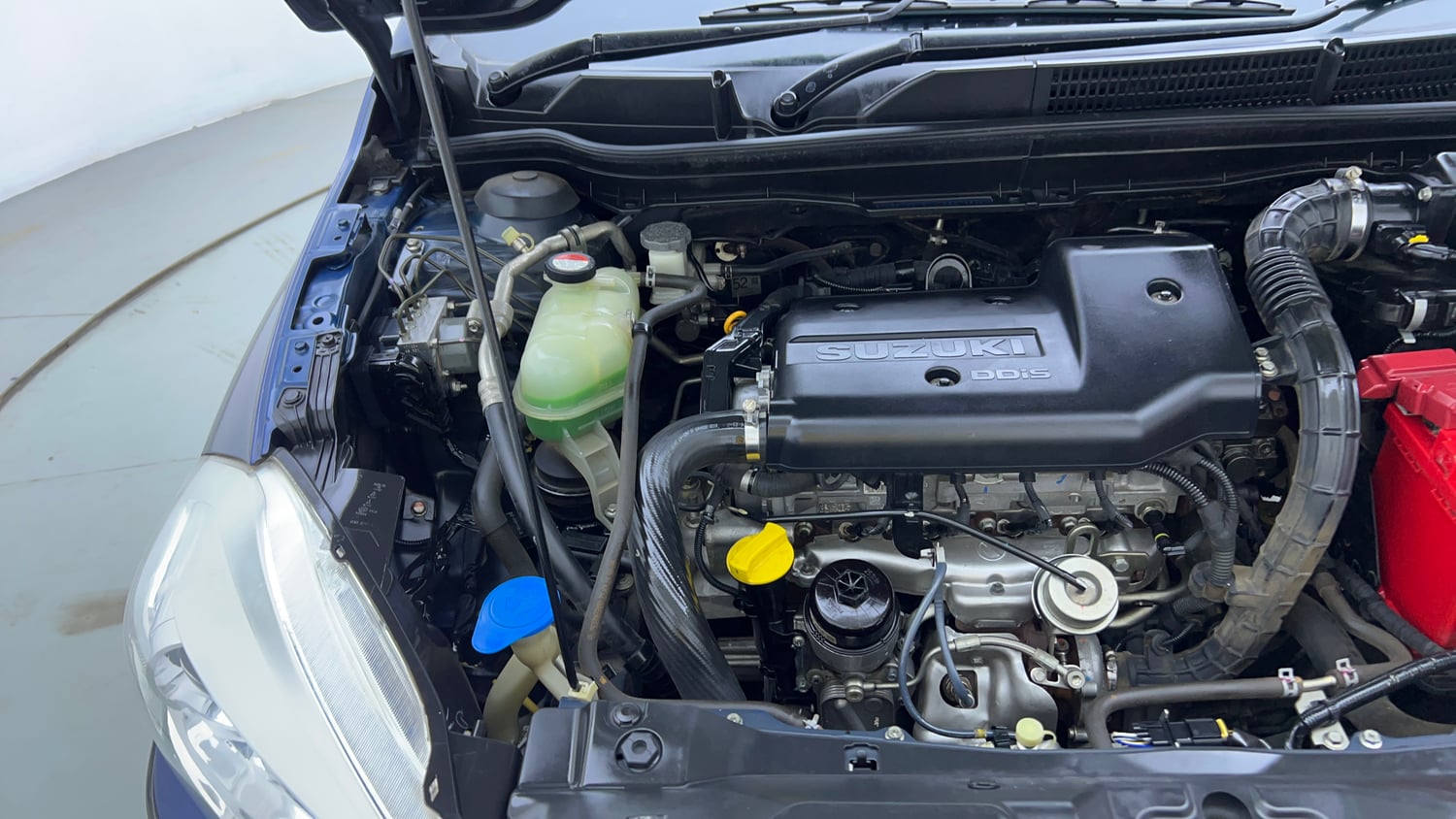 Used 2018 Maruti Suzuki S-Cross Zeta 1.3 Diesel Manual engine ENGINE RIGHT SIDE VIEW