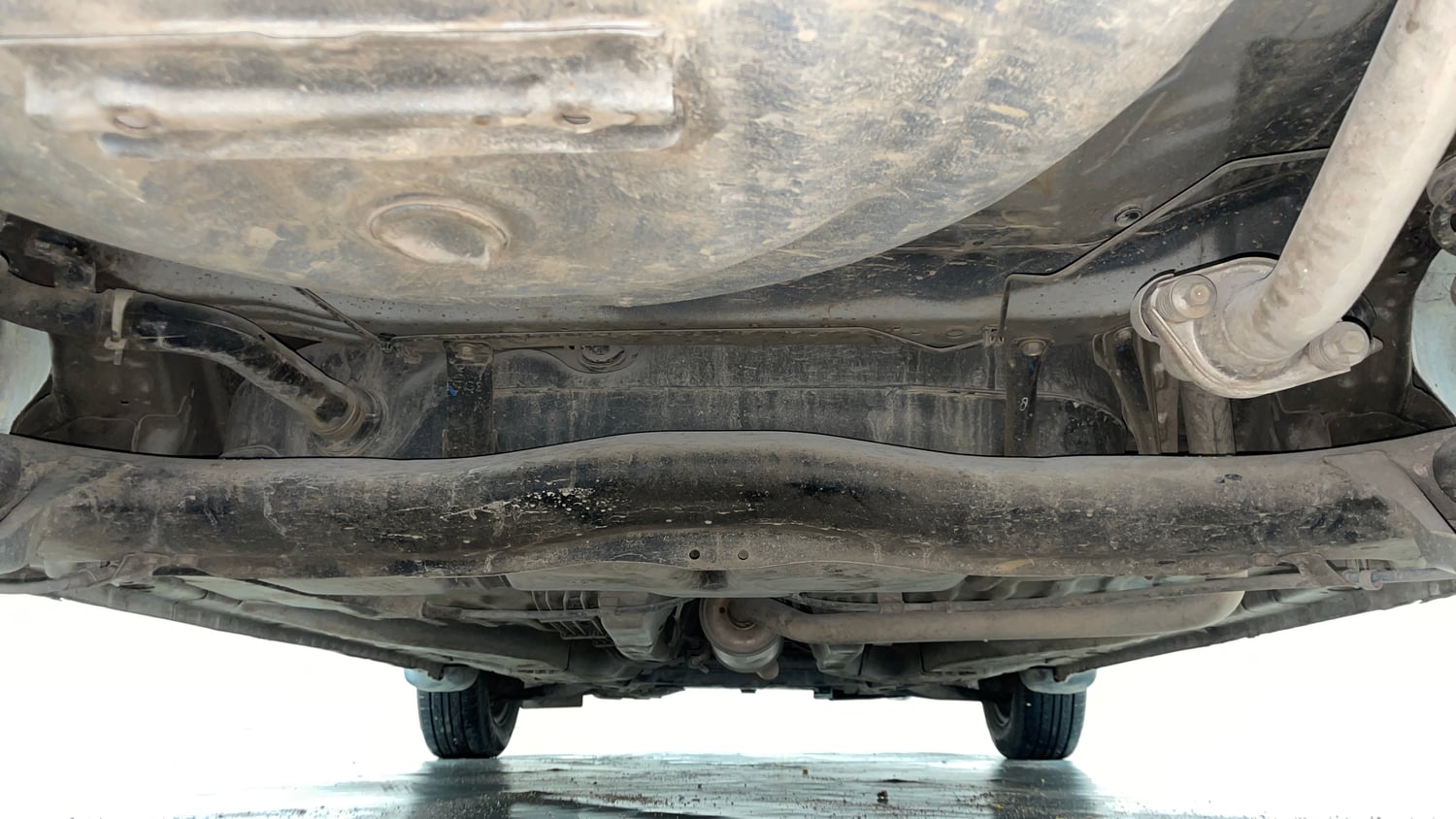 Used 2017 Honda Amaze 1.2 S i-VTEC Petrol Manual extra REAR UNDERBODY VIEW (TAKEN FROM REAR)