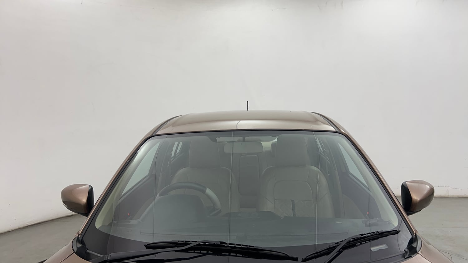 Used 2017 Maruti Suzuki Dzire ZXi Petrol Manual exterior FRONT WINDSHIELD VIEW