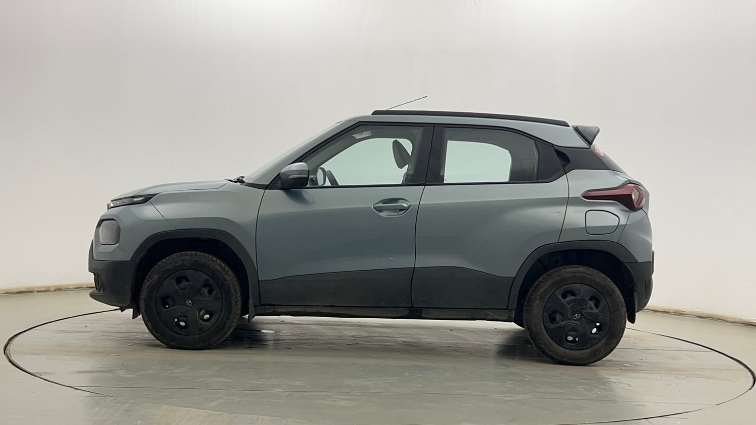 Used 2023 Tata Punch Adventure AMT Petrol Automatic exterior LEFT SIDE VIEW