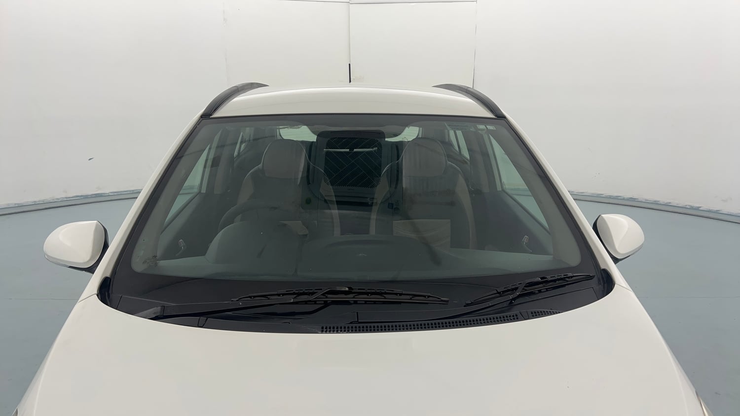 Used 2018 Hyundai Grand i10 Sportz (O) U2 1.2 CRDi Diesel Manual exterior FRONT WINDSHIELD VIEW
