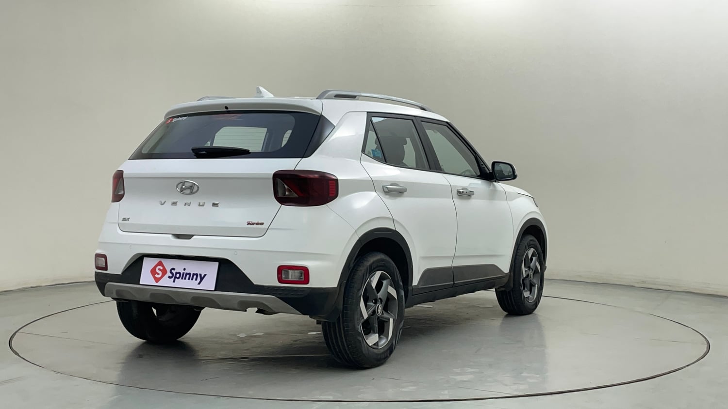 Used 2020 Hyundai Venue SX (O) 1.0 Turbo iMT Petrol Manual exterior RIGHT REAR CORNER VIEW