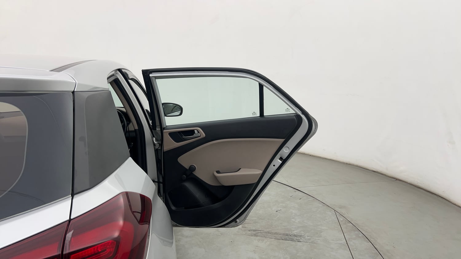 Used 2018 Hyundai Elite i20 Era 1.4 CRDi Diesel Manual interior RIGHT REAR DOOR OPEN VIEW