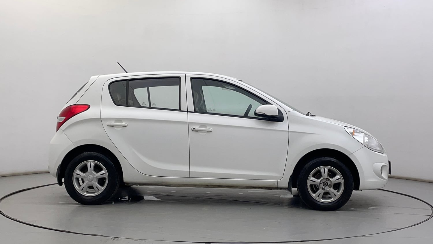 Used 2012 Hyundai i20 Asta 1.2 Petrol Manual exterior RIGHT SIDE VIEW