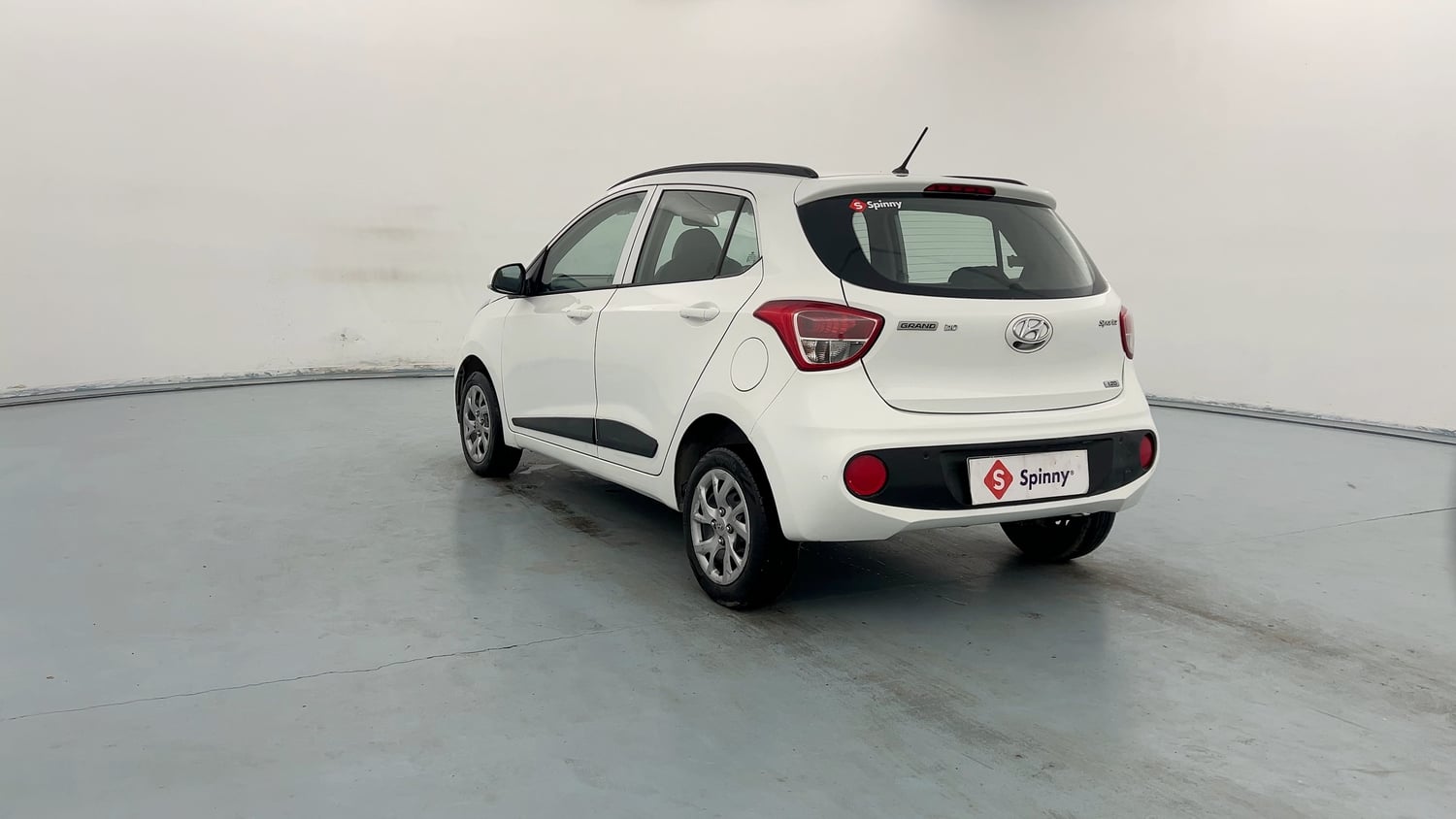 Used 2018 Hyundai Grand i10 Sportz (O) U2 1.2 CRDi Diesel Manual exterior LEFT REAR CORNER VIEW