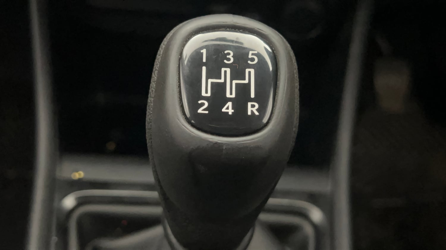 Used 2025 Tata Punch Adventure Plus Petrol Manual interior GEAR  KNOB VIEW