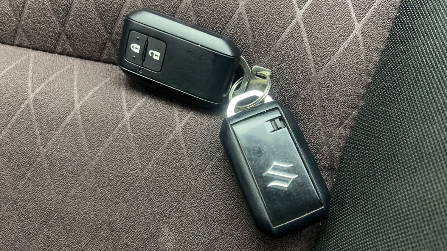 Used 2025 Maruti Suzuki Grand Vitara Delta Smart Hybrid Petrol Manual extra CAR KEY VIEW