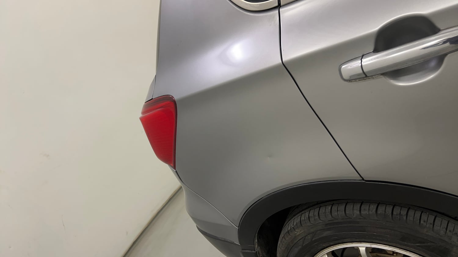 Used 2015 Maruti Suzuki S-Cross Alpha 1.6 Diesel Manual dents MINOR SCRATCH