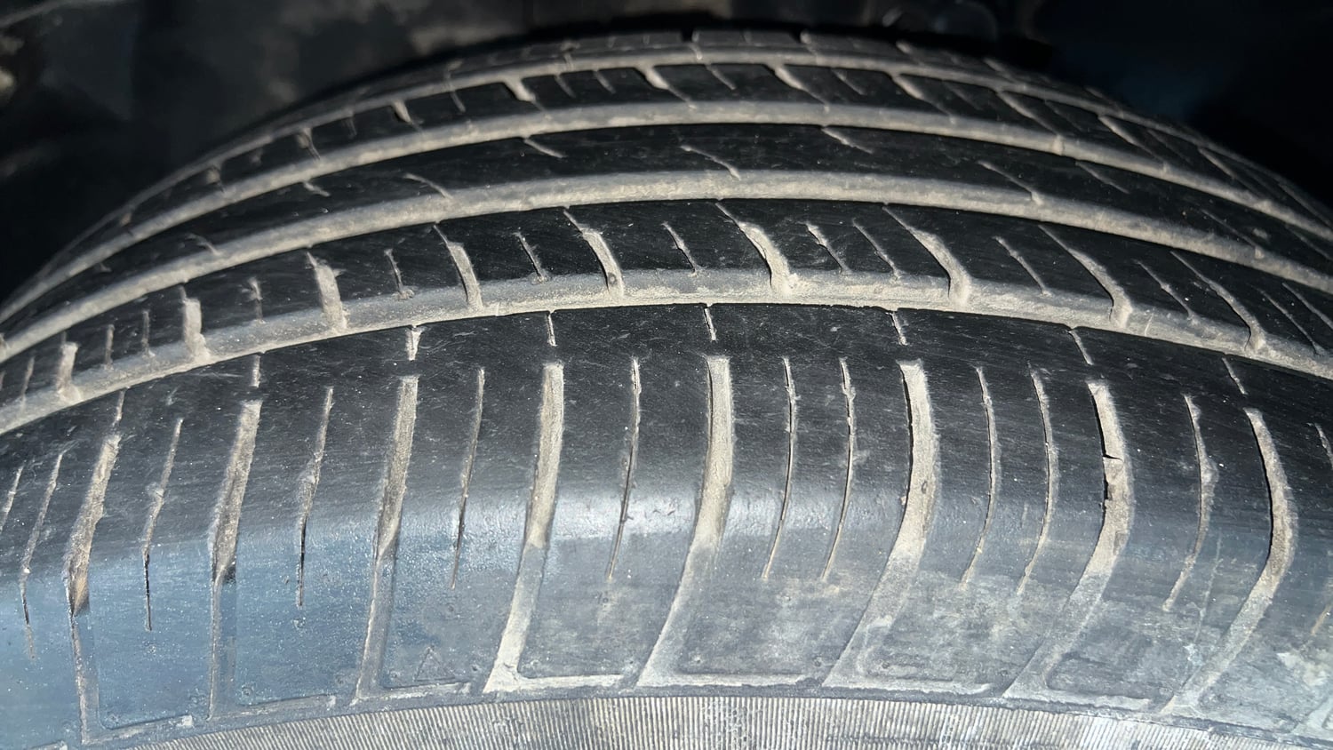 Used 2023 Tata Harrier XT Plus Diesel Manual tyres LEFT FRONT TYRE TREAD VIEW