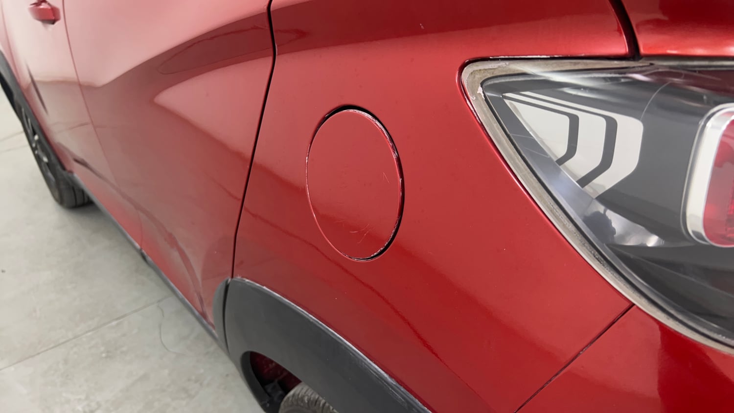 Used 2018 Mahindra KUV100 NXT K8 6 STR Petrol Manual dents MINOR SCRATCH