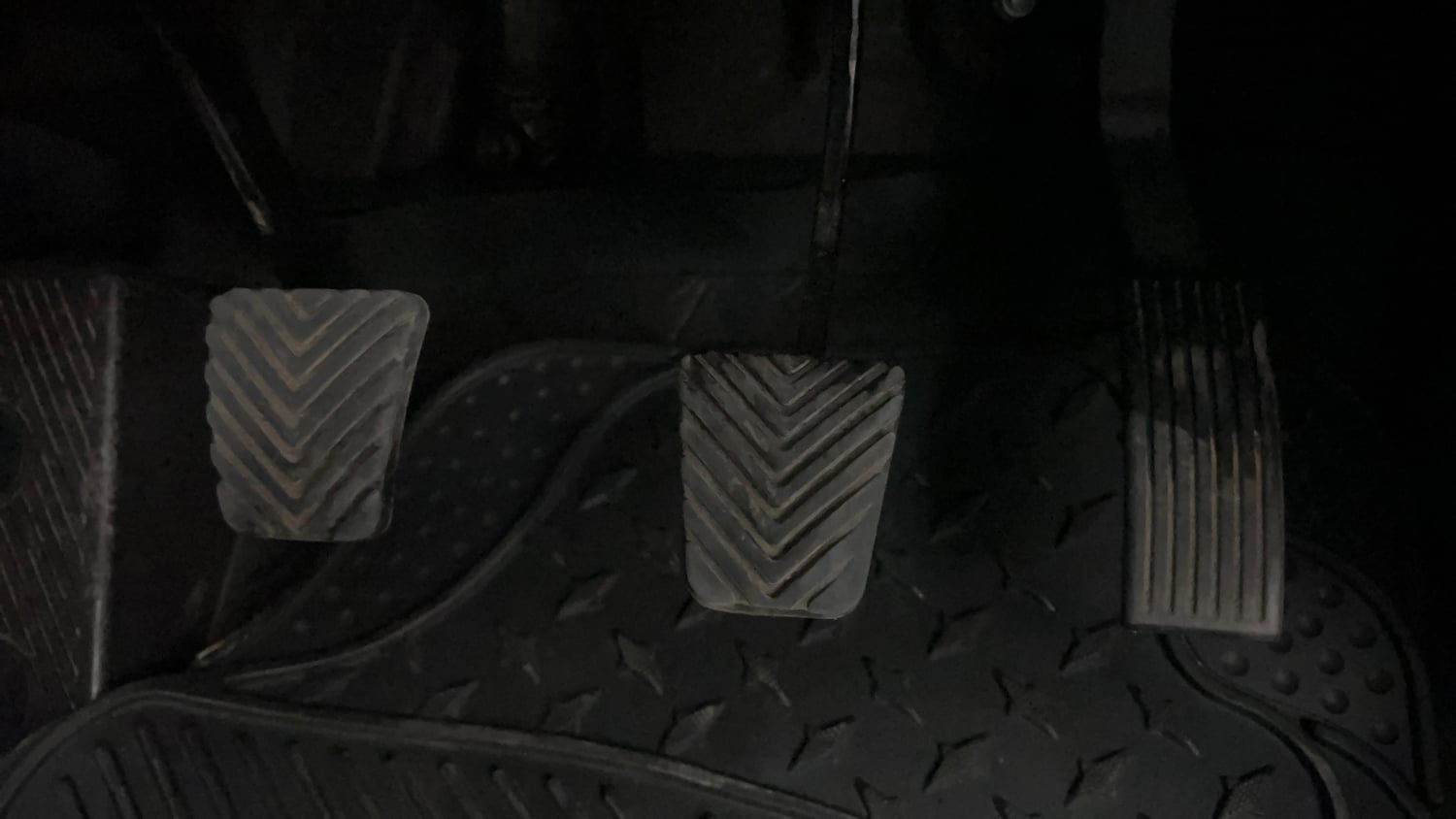 Used 2020 Hyundai Elite i20 Asta 1.2 (O) Petrol Manual interior PEDALS VIEW