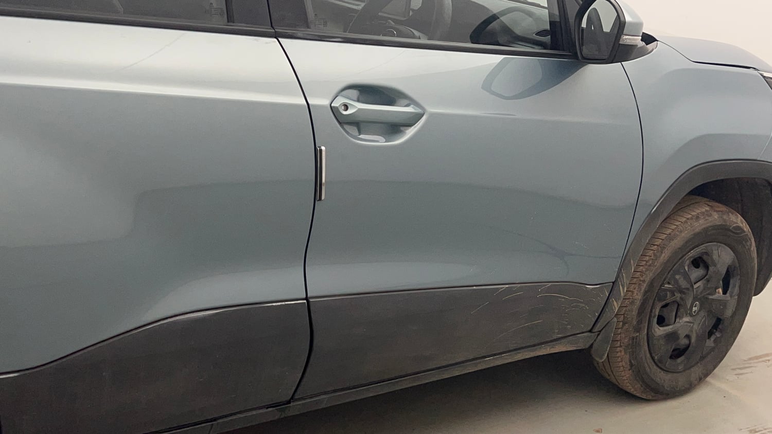 Used 2025 Tata Punch Adventure Plus Petrol Manual dents MINOR SCRATCH