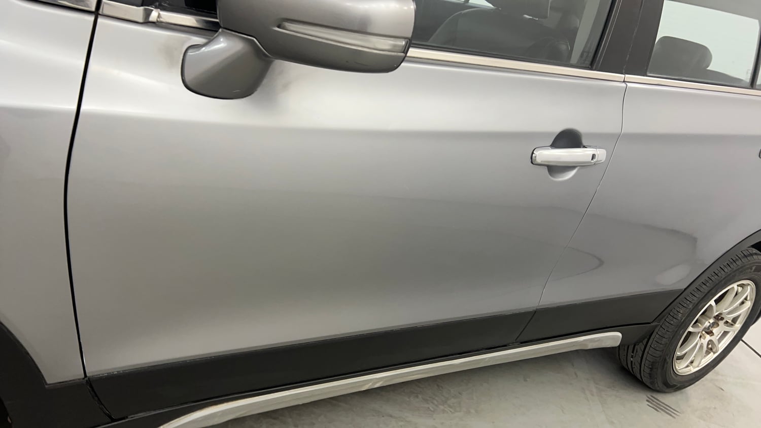 Used 2015 Maruti Suzuki S-Cross Alpha 1.6 Diesel Manual dents MINOR SCRATCH