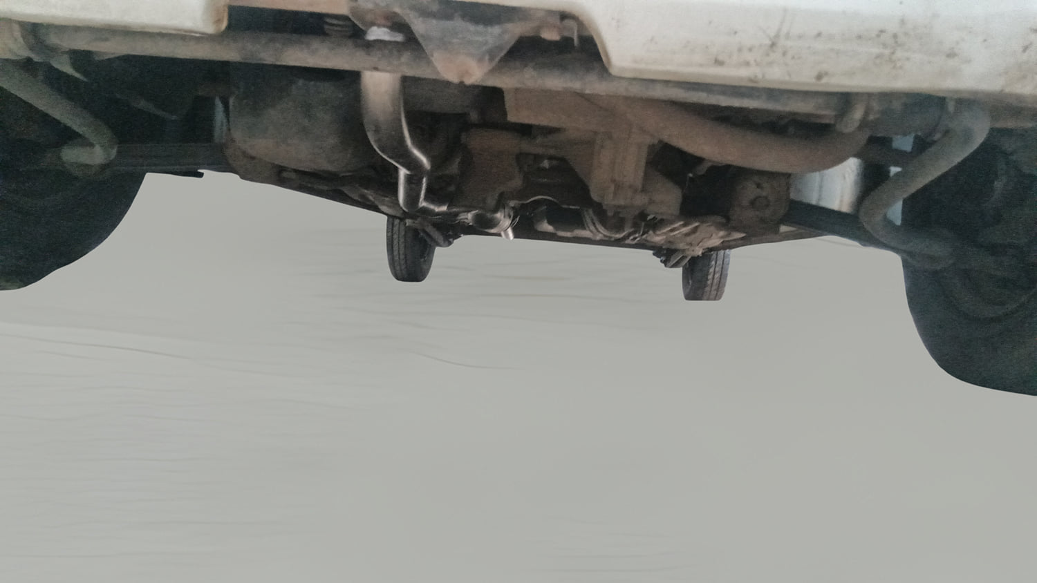 Used 2014 Maruti Suzuki Alto 800 Lxi Petrol Manual extra FRONT LEFT UNDERBODY VIEW