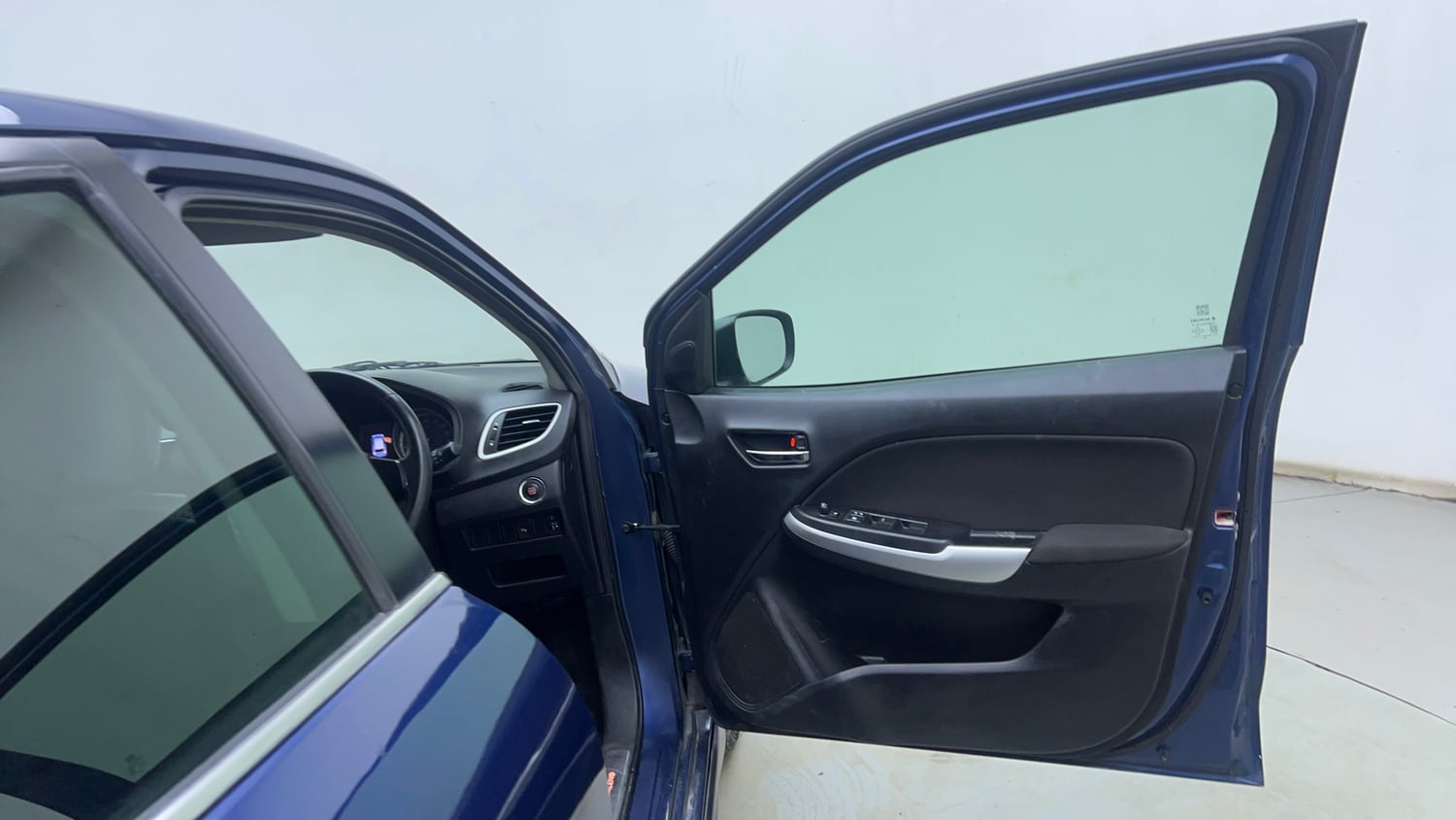 Used 2018 Maruti Suzuki Baleno Alpha 1.2 Petrol Manual interior RIGHT FRONT DOOR OPEN VIEW