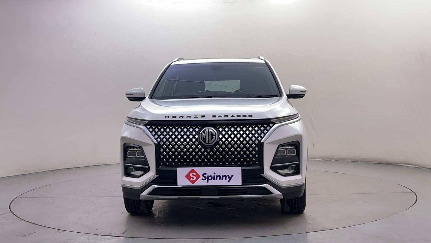 Used 2023 MG Motors Hector Plus Sharp Pro 2.0 Turbo Diesel 6 STR Diesel Manual exterior FRONT VIEW