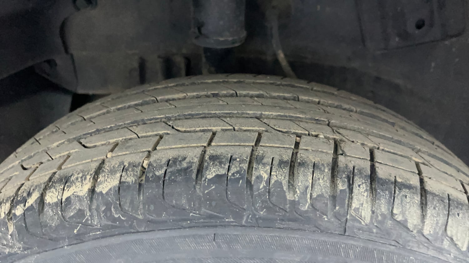 Used 2022 Tata Nexon XM Plus (S) Petrol Manual tyres RIGHT REAR TYRE TREAD VIEW