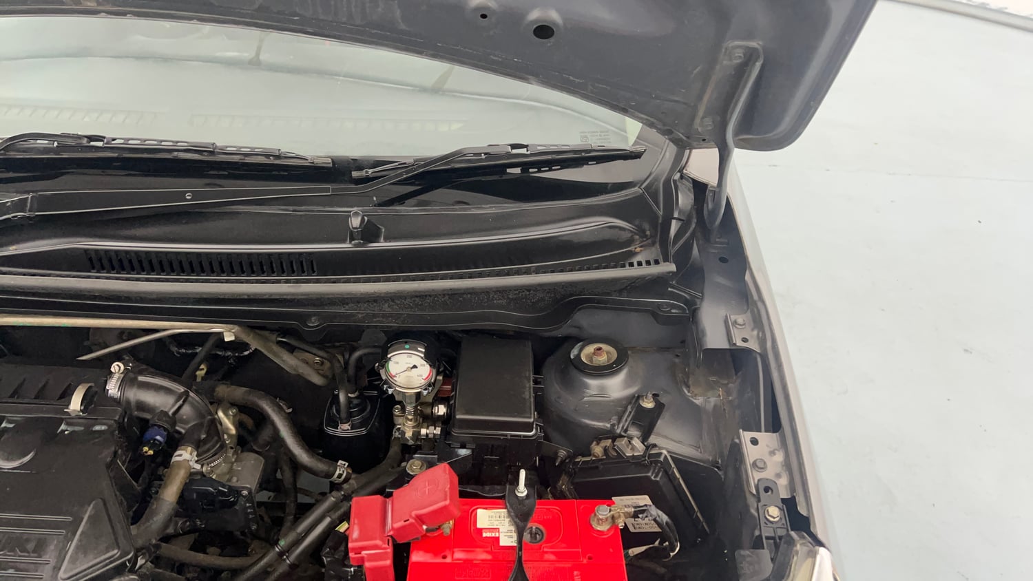 Used 2018 Maruti Suzuki Celerio VXi CNG Cng Manual engine ENGINE LEFT SIDE HINGE & APRON VIEW