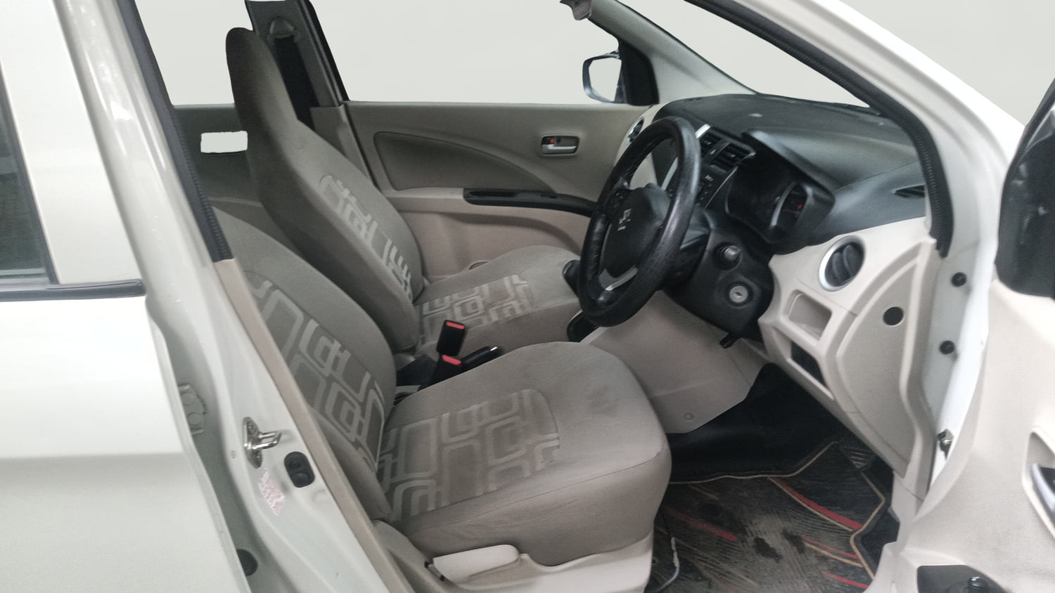 Used 2021 Maruti Suzuki Celerio ZXi AMT Petrol Automatic interior RIGHT SIDE FRONT DOOR CABIN VIEW