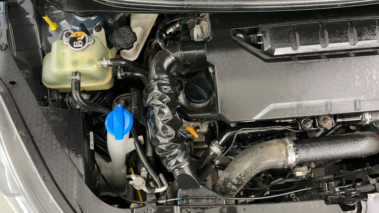 Used 2020 Hyundai Grand i10 Nios Sportz 1.0 Turbo GDi Petrol Manual engine ENGINE RIGHT SIDE VIEW