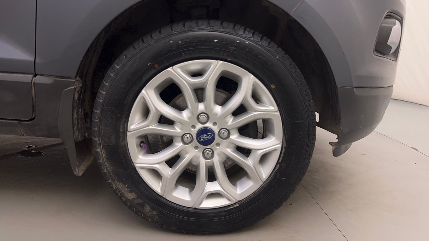 Used 2015 Ford EcoSport Titanium 1.5 Ti-VCT AT Petrol Automatic tyres RIGHT FRONT TYRE RIM VIEW