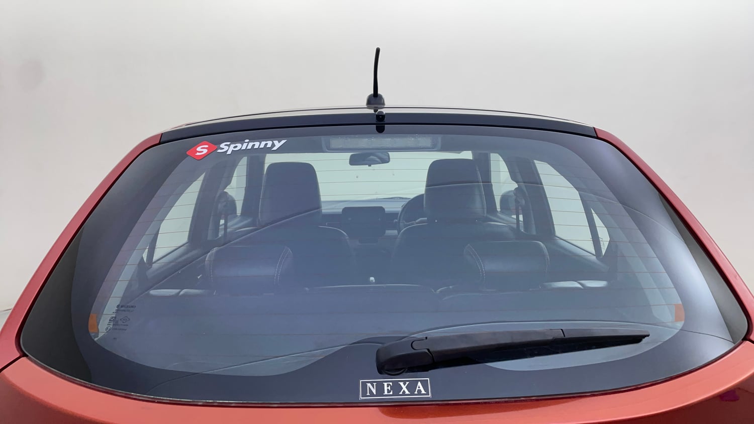 Used 2017 Maruti Suzuki Ignis Zeta 1.2 AMT Petrol Automatic top_features Rear defogger