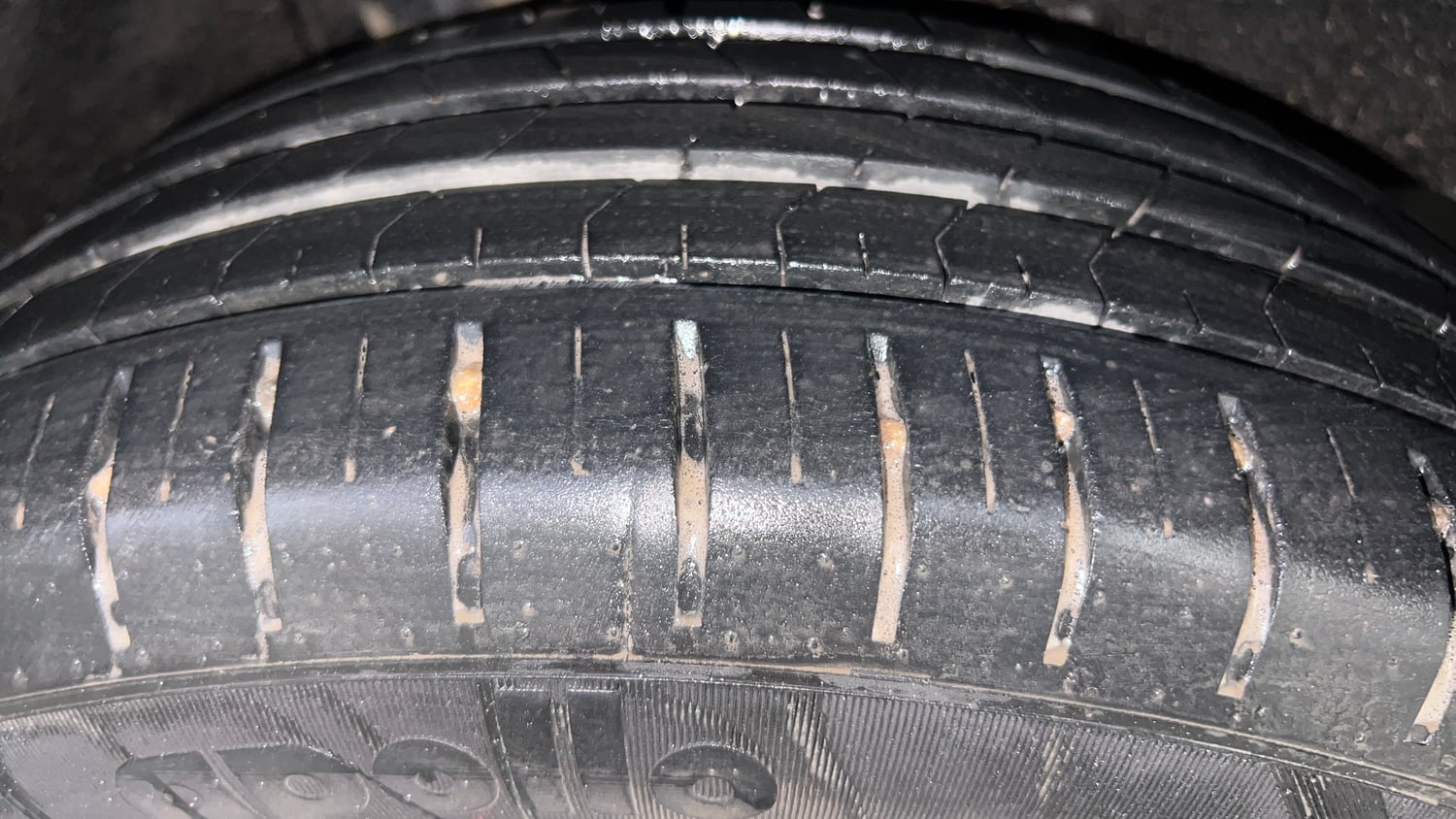 Used 2021 Maruti Suzuki Baleno Alpha Automatic Petrol Automatic tyres RIGHT REAR TYRE TREAD VIEW