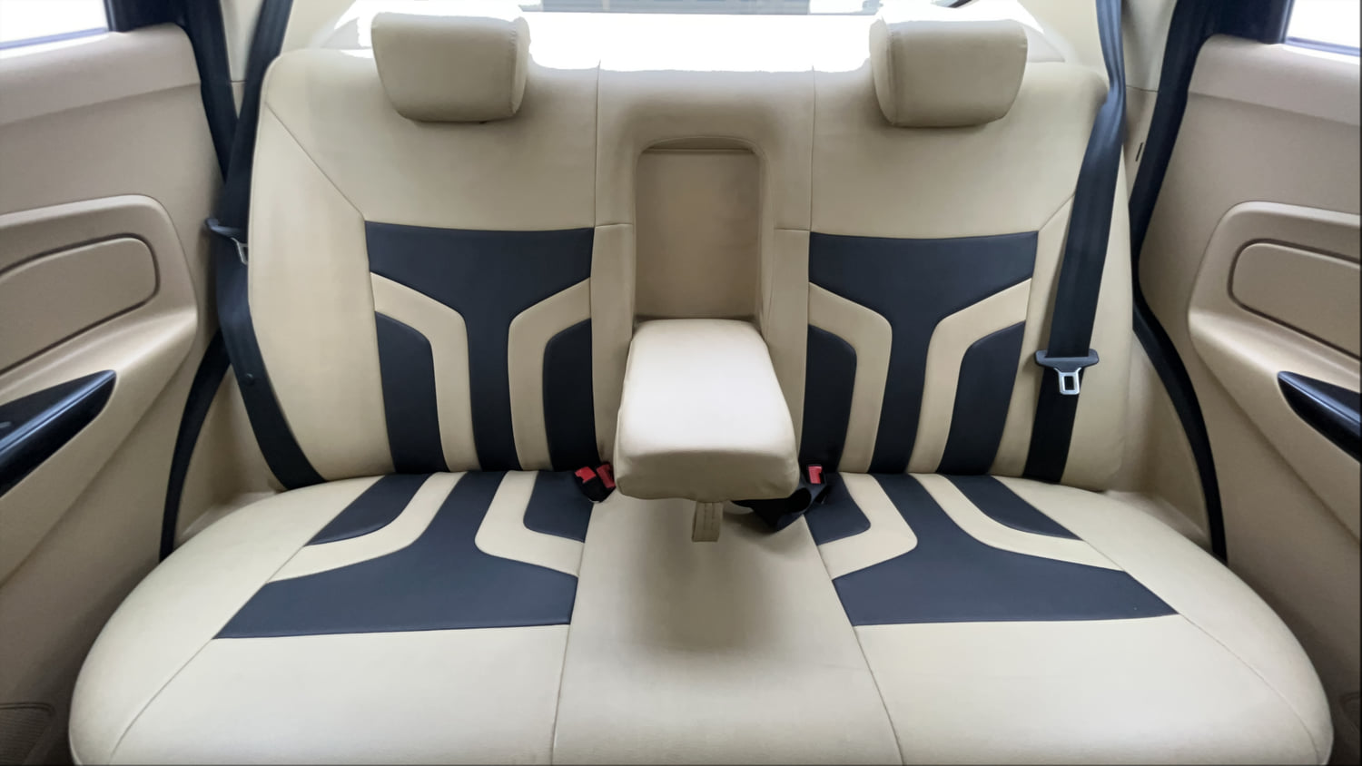 Used 2018 Ford Figo Aspire Trend 1.2 Ti-VCT Petrol Manual interior REAR SEAT CONDITION VIEW
