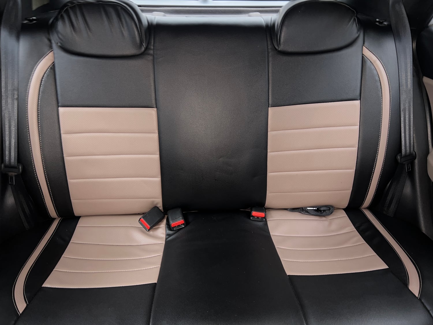 Used 2018 Hyundai Elite i20 Asta 1.2 Petrol Manual interior REAR SEAT CONDITION VIEW
