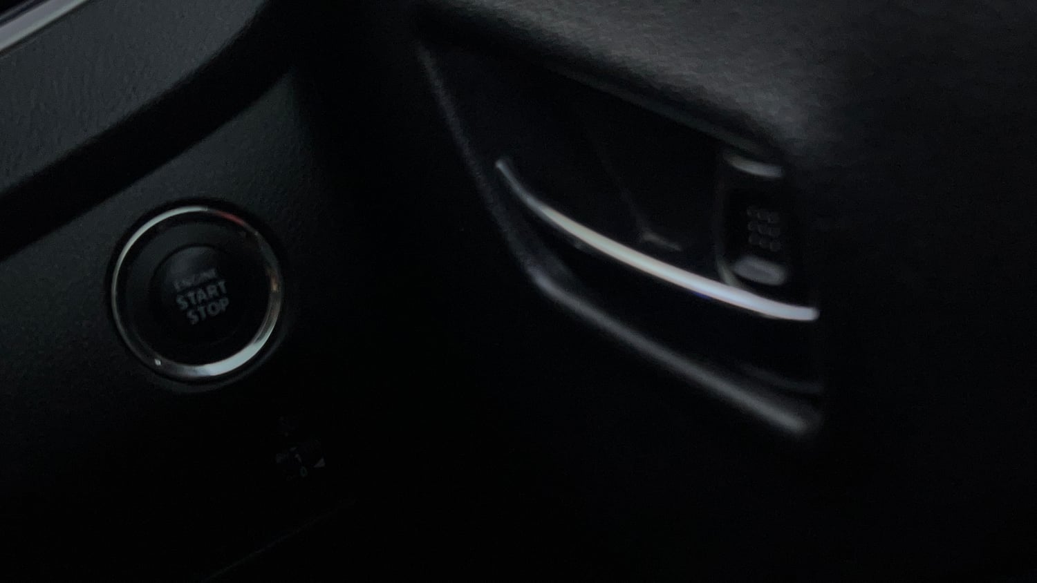 Used 2021 Maruti Suzuki Baleno Alpha Automatic Petrol Automatic top_features Keyless start